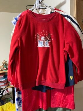 Red Women's Holiday Snowman Fleece Sweatshirt. 2X